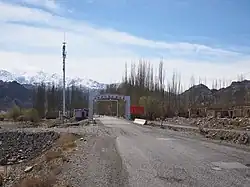 The road entrance to Kizilto Towns