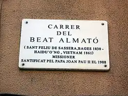 Plaque with biographical data: Carrer del Beat Almató.