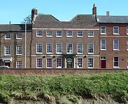 Former Queen's Hotel