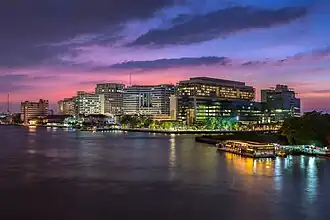 Siriraj Hospital as seen from Phra Pin-klao Bridge