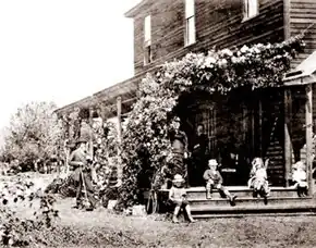 Governor Stoneman Adobe, Los Robles
