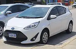 Toyota Prius c/Aqua (NHP10)