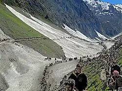 A Picture of pilgrims on route