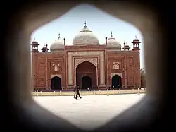 Statue of Akbar's House on the Agra-Sikandara Road.