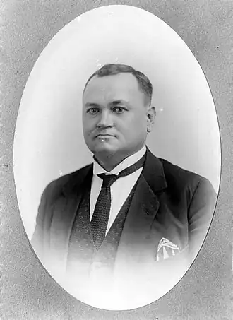 Dick de Hoog, IEV President and political champion for Indo emancipation.