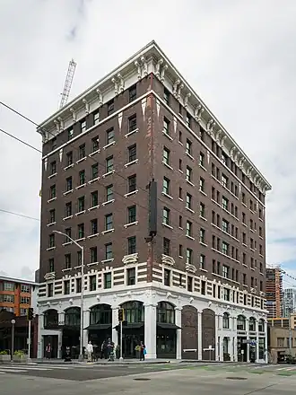 Calhoun Hotel