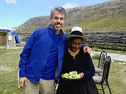 Chris Kilham with Maca