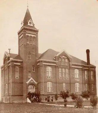 Photo of Griggs County Courthouse