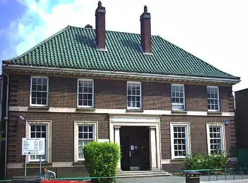 Mitcham Library, London Rd