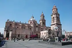 The seat of the Archdiocese of Morelia is Catedral de San Salvador.