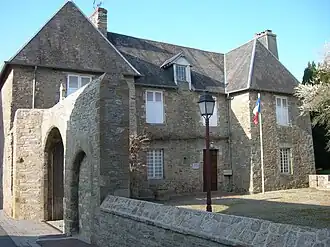 The town hall in Remilly-sur-Lozon