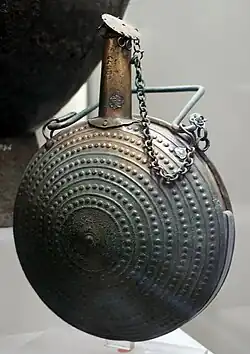 Imported pilgrim's flask, 725-700 BC.