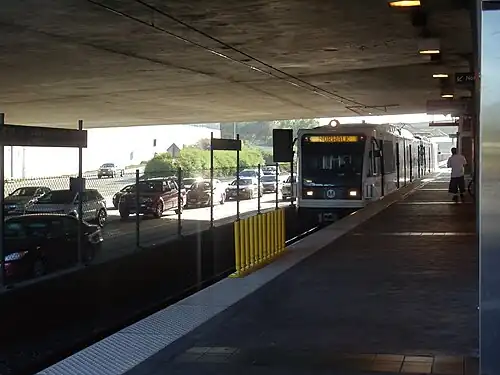 The platform at Lakewood Boulevard station