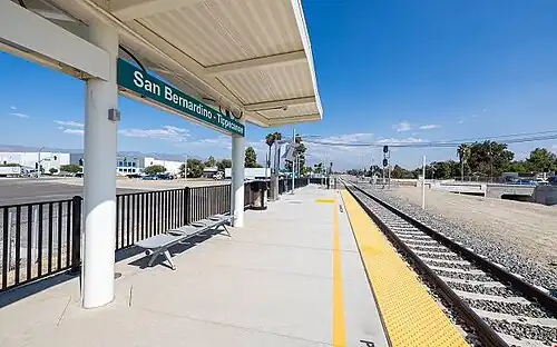 The platform at San Bernardino–Tippecanoe station