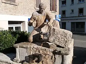 Sculpture in Montbazens