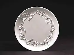 Small embroidered plate, Delfts b-set, 2000
