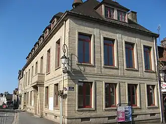 The town hall of Saint-Georges-de-Reintembault